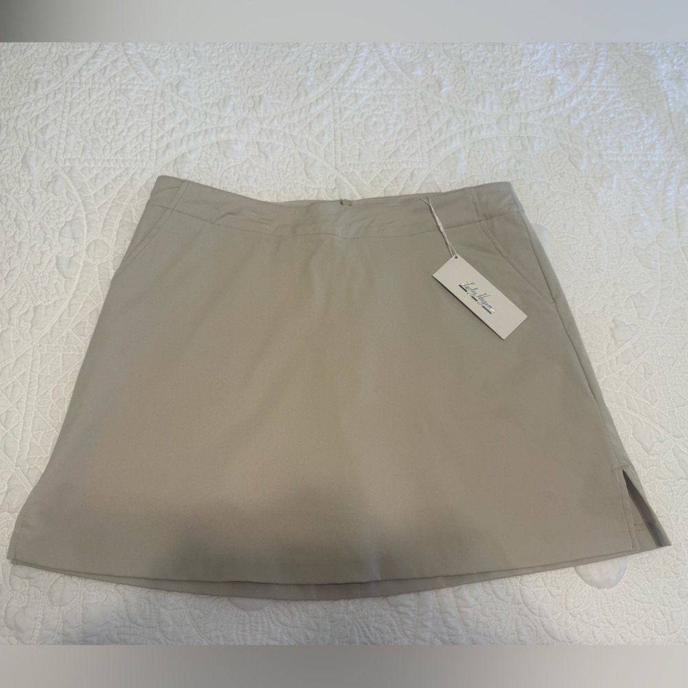 🐣5/$25-NWT Lady Hagen Classic Beige Golf Skorts
